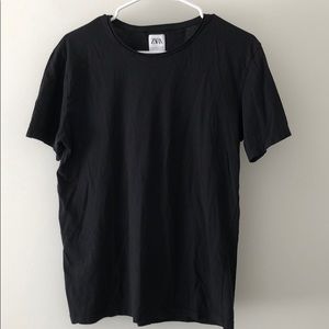 Zara men’s deluxe tee - Medium